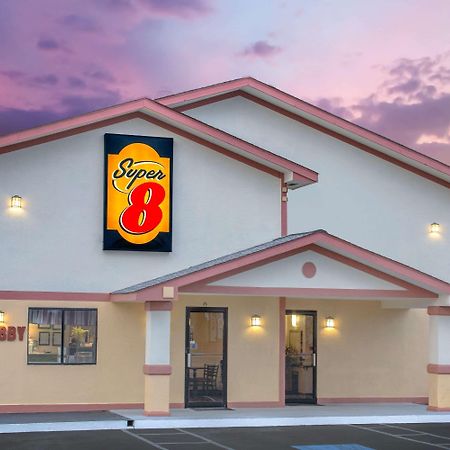 速8道格拉斯酒店 外观 照片